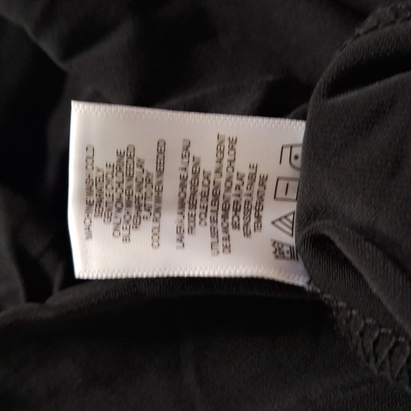 NEW! Black Cap Sleeve Bubble-Hem Dress - FLOWY & PLEATED - Picture 10 of 10